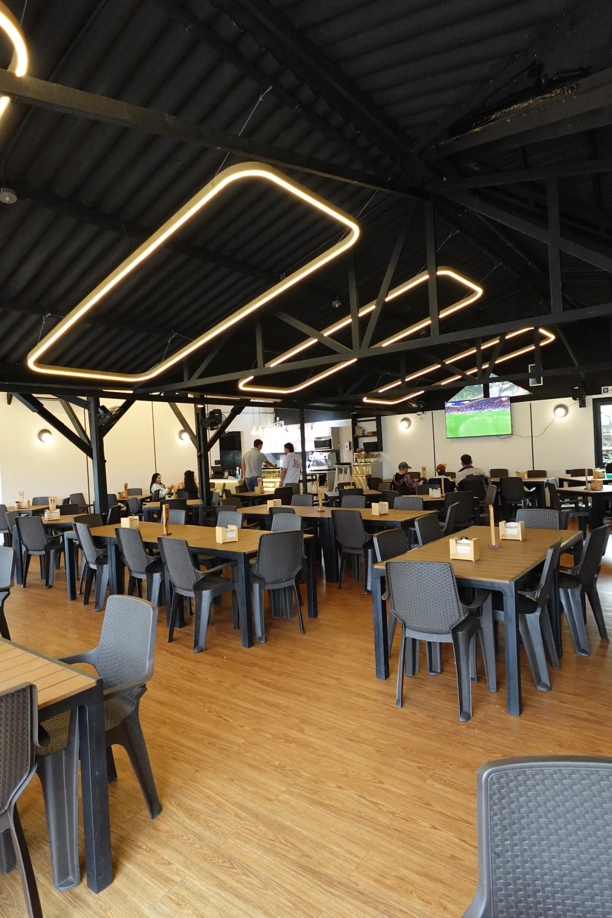 Parrilla Limonar case study, branding, social media, and digital transformation by Analitica Lab.